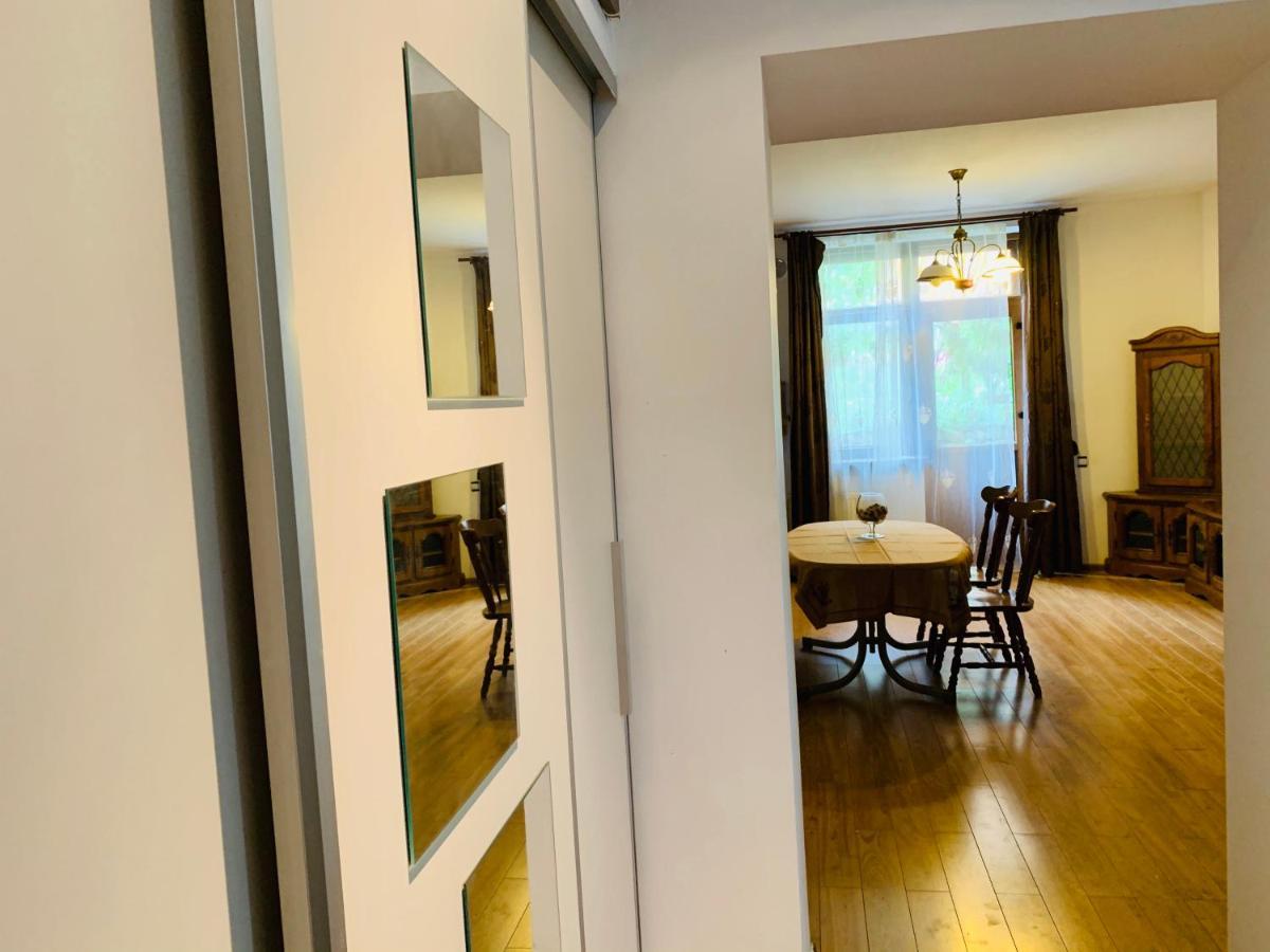 Maan Central Apartment Pet Friendly Location Брашов Екстериор снимка