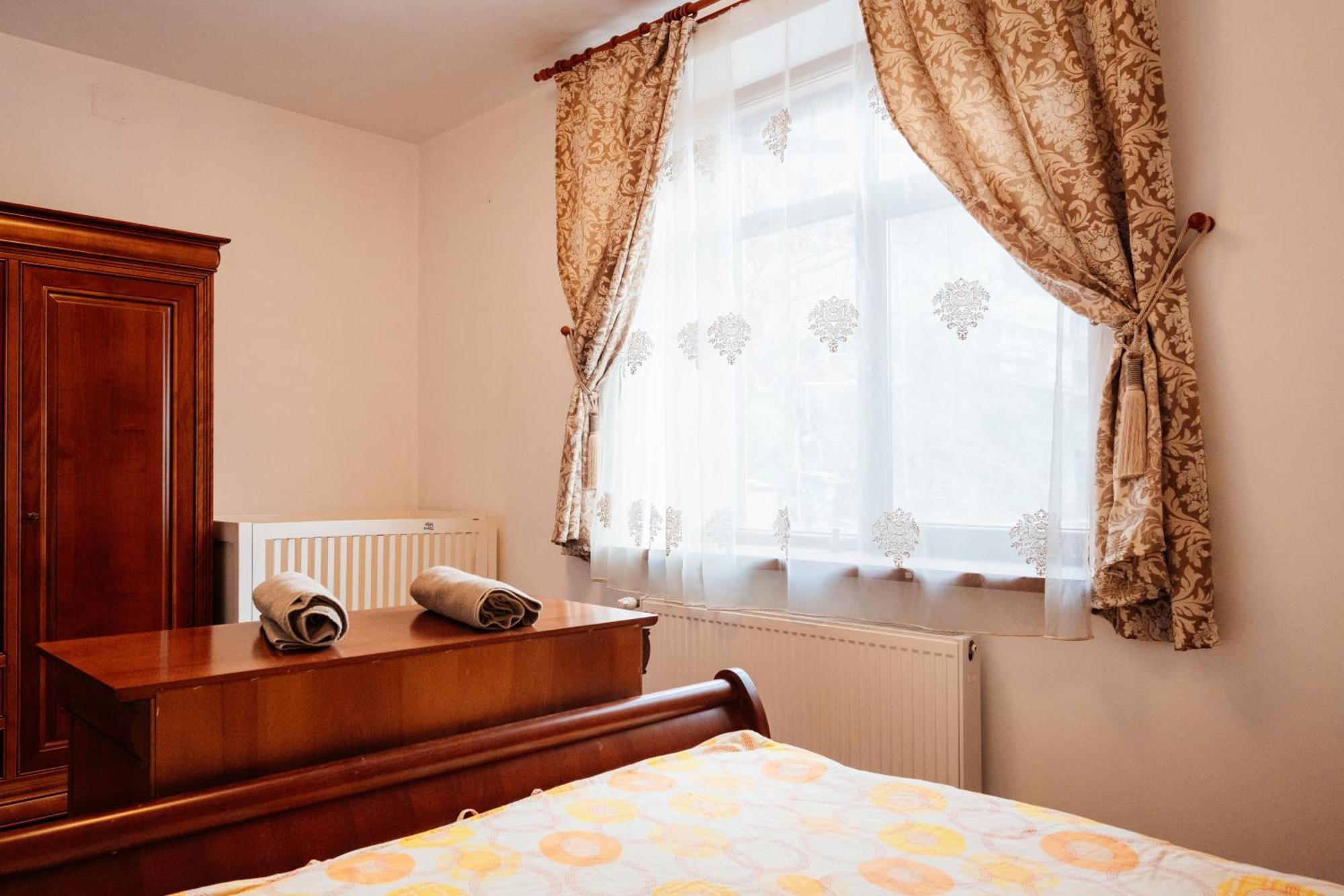Maan Central Apartment Pet Friendly Location Брашов Екстериор снимка